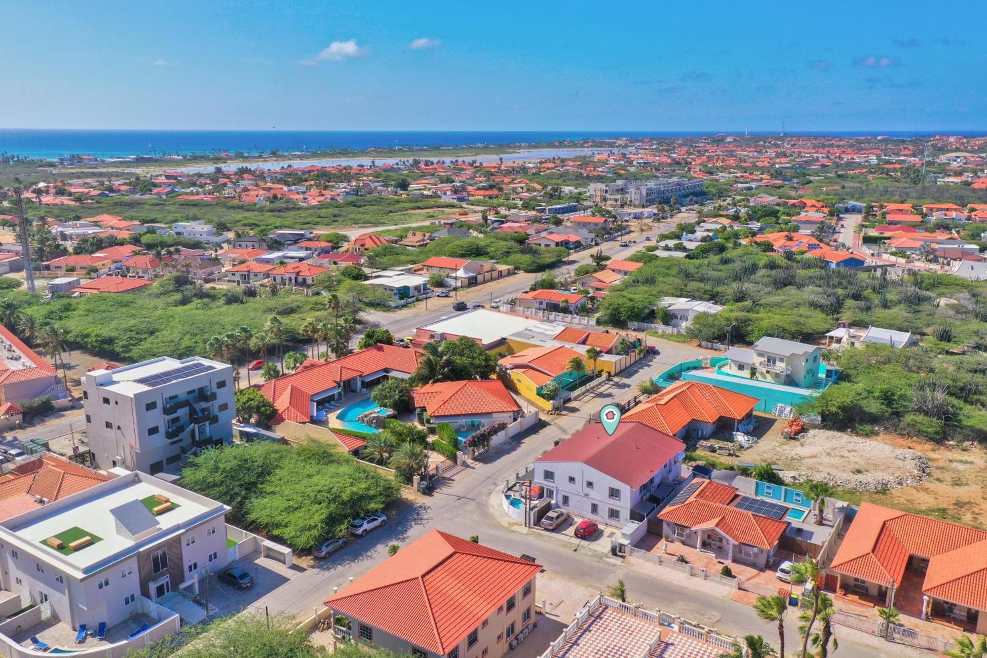 Rooi Santo Residence Palm Beach Exteriér fotografie